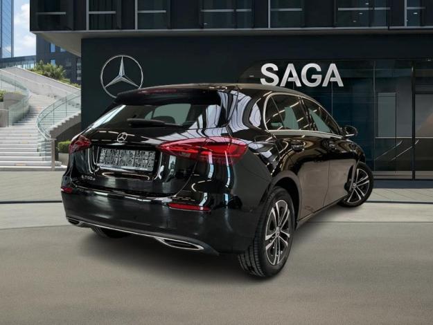 MERCEDES-BENZ A 250 e Luxury Line  