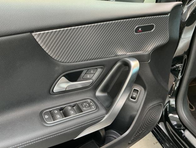 MERCEDES-BENZ A 250 e Luxury Line  