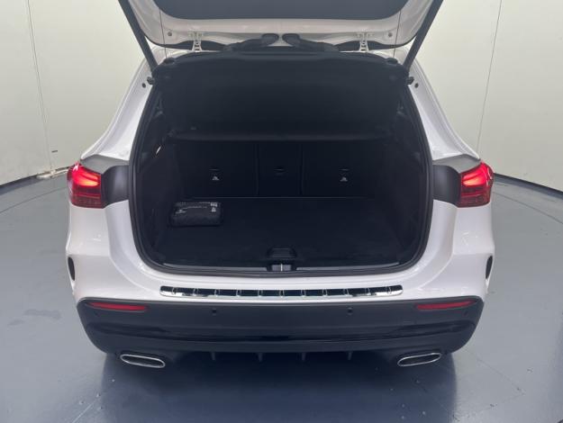 MERCEDES-BENZ GLA 200 d AMG Line AMG Line 
