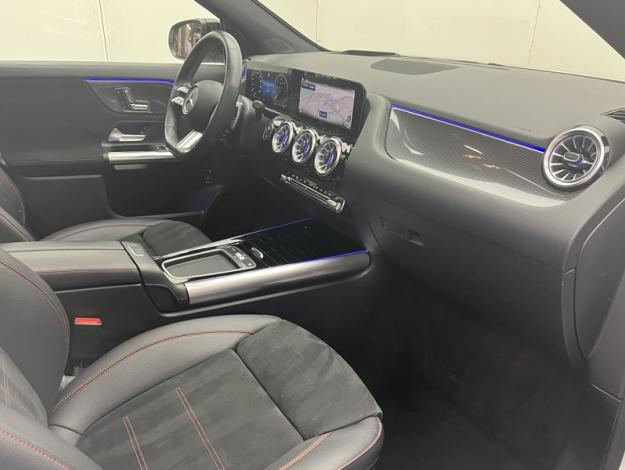 MERCEDES-BENZ GLA 200 d AMG Line AMG Line 
