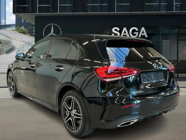 MERCEDES-BENZ A 250 e AMG Pack Night Pano Multibeam  