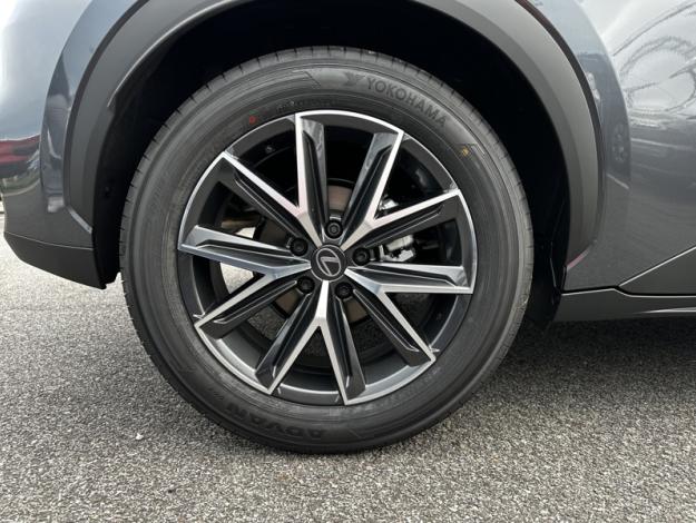 LEXUS LBX 1.5 136H 2WD EMOTION PACK TECH AUTO  LBX HYBRIDE 2WD EMOTION PACK TECH MY26