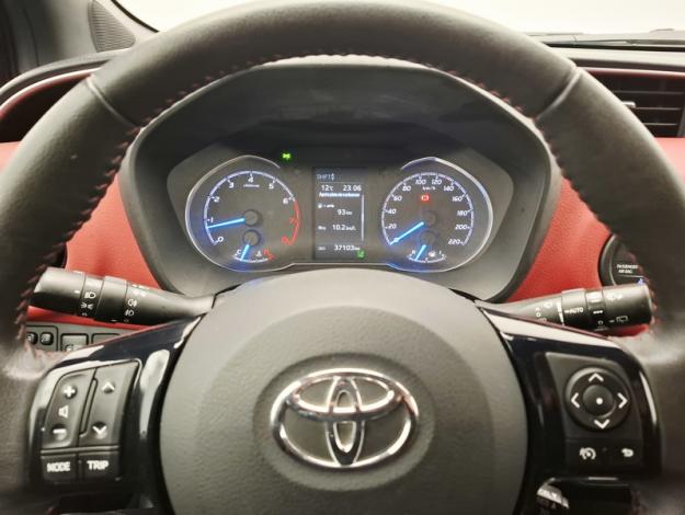 TOYOTA Yaris 1.5 110 VVT-I COLLECTION  