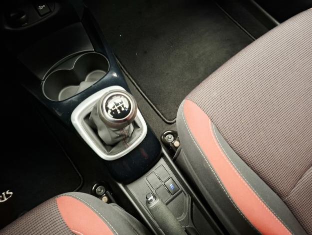TOYOTA Yaris 1.5 110 VVT-I COLLECTION  