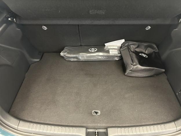 TOYOTA Yaris 1.5 130H COLLECTION   PACK TECHNO