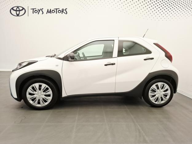 TOYOTA Aygo X 1.0 VVT-I 72 ACTIVE BUSINESS  
