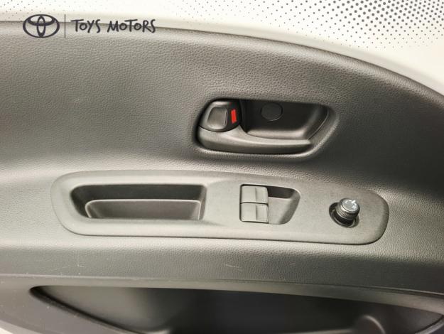 TOYOTA Aygo X 1.0 VVT-I 72 ACTIVE BUSINESS  