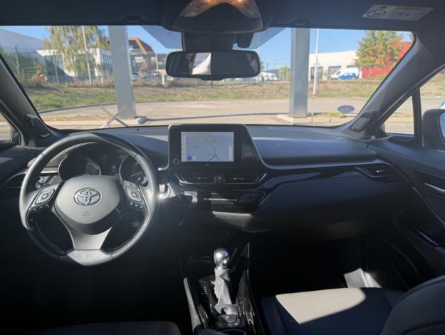 TOYOTA C-HR 2.0 HYBRIDE 184 DISTINCTIVE  