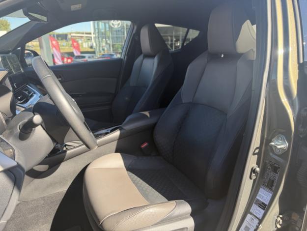 TOYOTA C-HR 2.0 HYBRIDE 184 DISTINCTIVE  