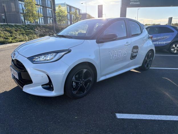 TOYOTA Yaris Hybride 130h Collection  YARIS HYBRIDE 130H COLLEC TECHNO MY26