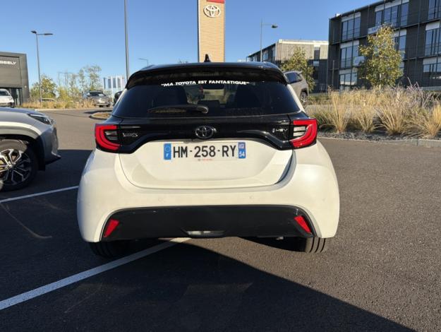 TOYOTA Yaris Hybride 130h Collection  YARIS HYBRIDE 130H COLLEC TECHNO MY26