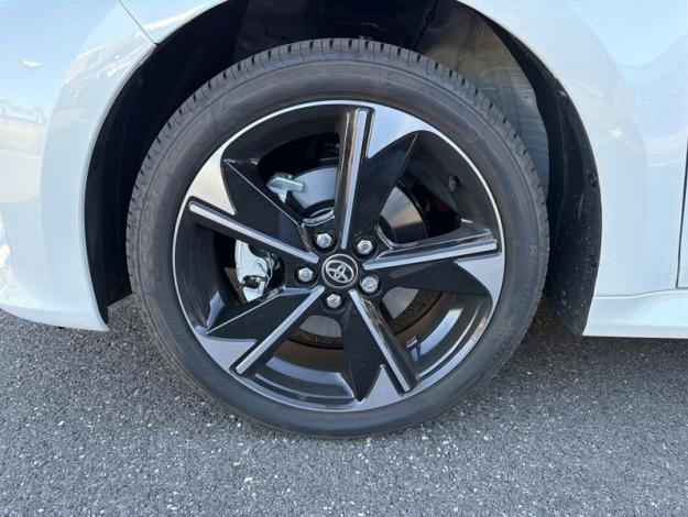 TOYOTA Yaris Hybride 130h Collection  YARIS HYBRIDE 130H COLLEC TECHNO MY26