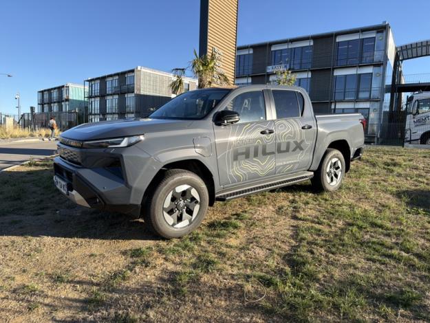 TOYOTA Hilux BEV 59KWH LOUNGE DOUBLE CAB 4WD AUTO  HILUX EV 59 KWH LOUNGE NG26 VD