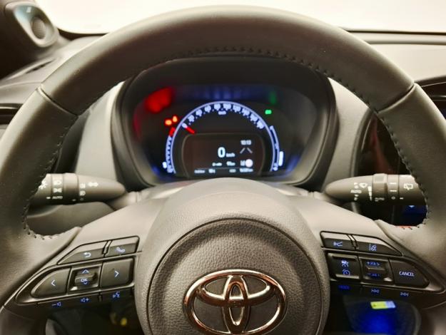 TOYOTA Aygo X 1.0 VVT-I 72 COLLECTION  