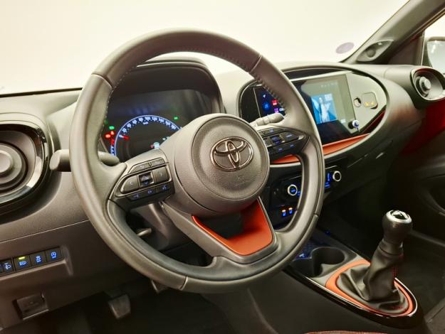 TOYOTA Aygo X 1.0 VVT-I 72 COLLECTION  