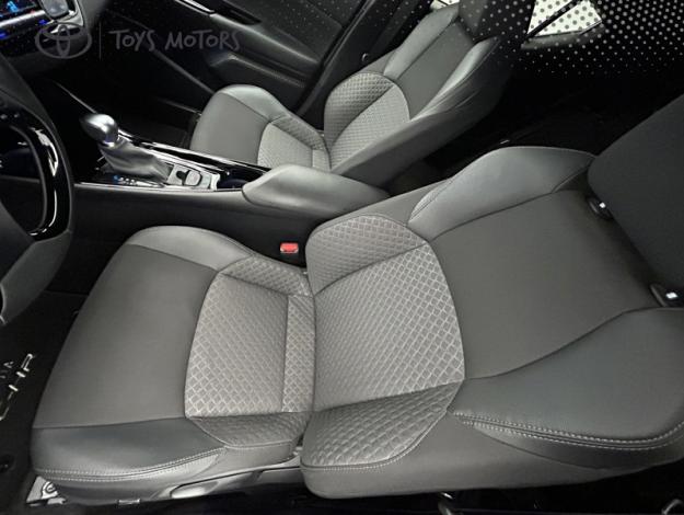 TOYOTA C-HR 2.0 HYBRIDE 184 DESIGN ULTIMATE  
