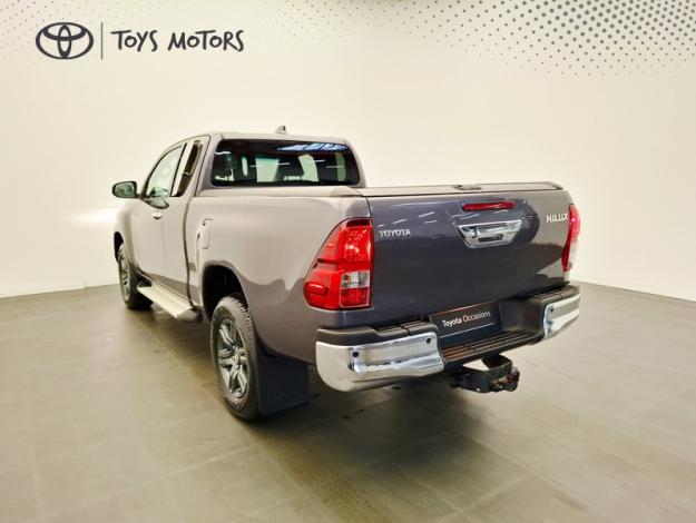 TOYOTA Hilux 2.4 D-4D X-TRA LEGENDE 4WD BVA  