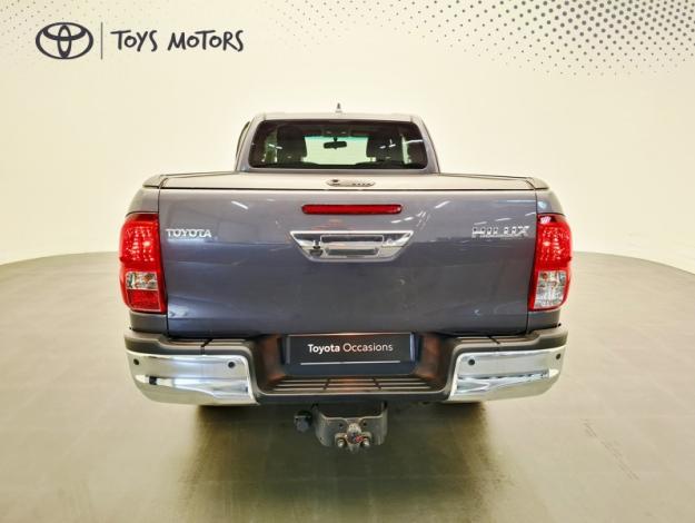 TOYOTA Hilux 2.4 D-4D X-TRA LEGENDE 4WD BVA  