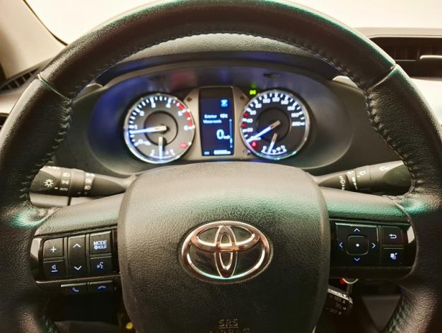 TOYOTA Hilux 2.4 D-4D X-TRA LEGENDE 4WD BVA  