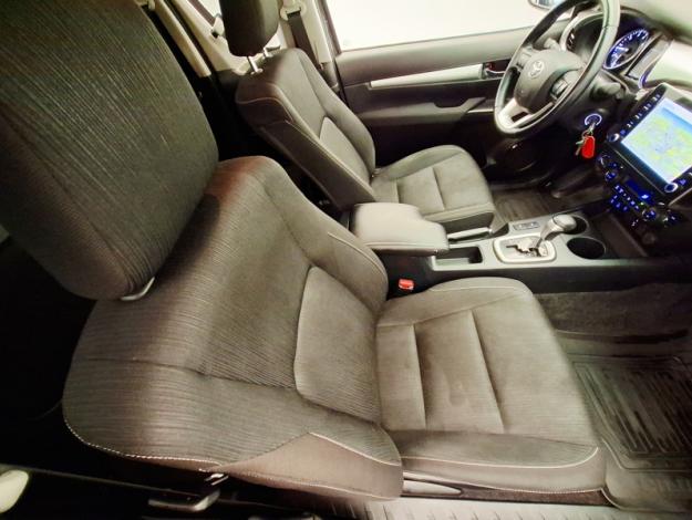 TOYOTA Hilux 2.4 D-4D X-TRA LEGENDE 4WD BVA  