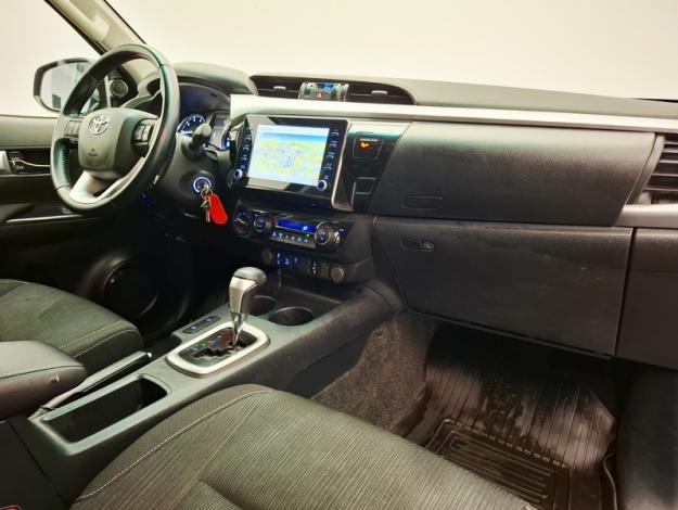 TOYOTA Hilux 2.4 D-4D X-TRA LEGENDE 4WD BVA  