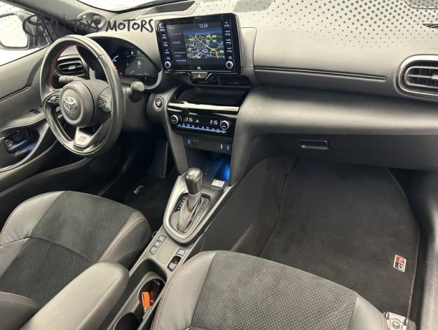 TOYOTA Yaris Cross 1.5 116H GR SPORT   