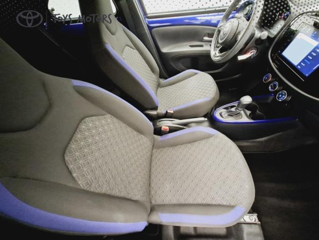 TOYOTA Aygo X 1.0 S-CVT 72 DESIGN  