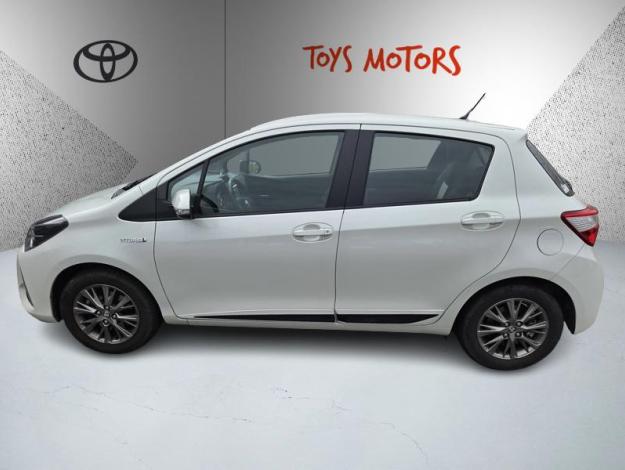 TOYOTA Yaris 100h DYNAMIC   