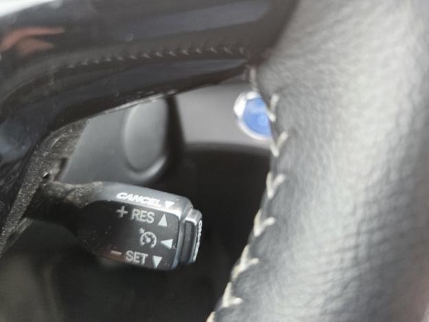 TOYOTA Yaris 100h DYNAMIC   
