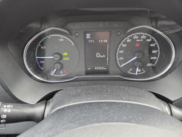 TOYOTA Yaris 100h DYNAMIC   
