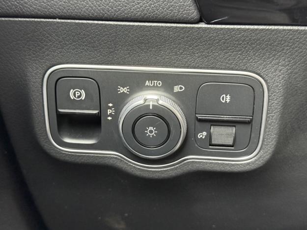 MERCEDES-BENZ GLA 200 d 150ch AMG Line 8G-DCT  