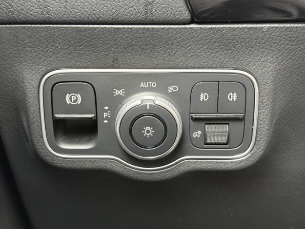 MERCEDES-BENZ GLA 200 d 150ch Business Line 8G-DCT  