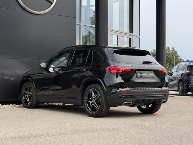 MERCEDES-BENZ GLA 200 d AMG Line  GLA 200 d AMG Line