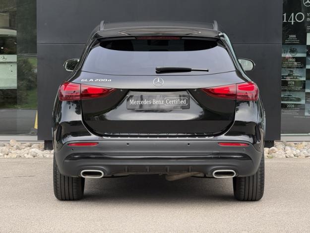 MERCEDES-BENZ GLA 200 d AMG Line  GLA 200 d AMG Line