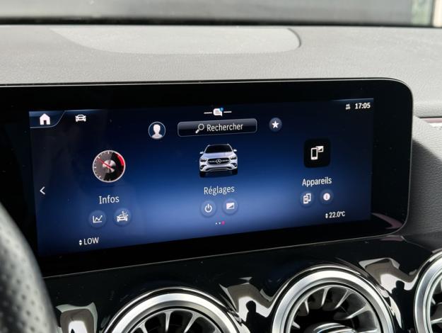 MERCEDES-BENZ GLA 200 d AMG Line  GLA 200 d AMG Line