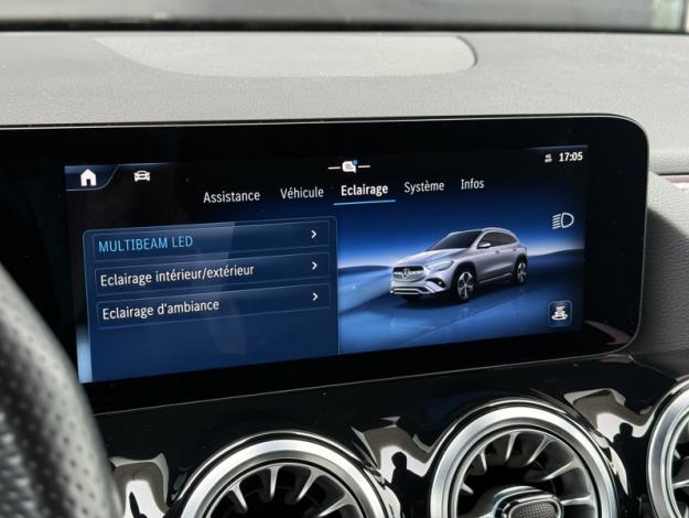 MERCEDES-BENZ GLA 200 d AMG Line  GLA 200 d AMG Line