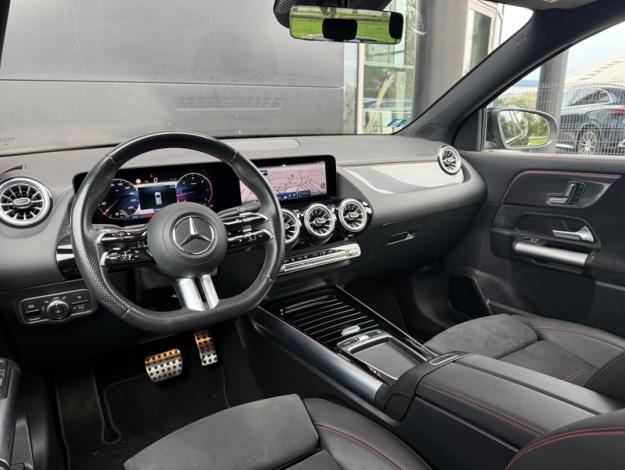 MERCEDES-BENZ GLA 200 d AMG Line  GLA 200 d AMG Line