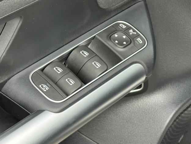 MERCEDES-BENZ GLA 200 d AMG Line  GLA 200 d AMG Line