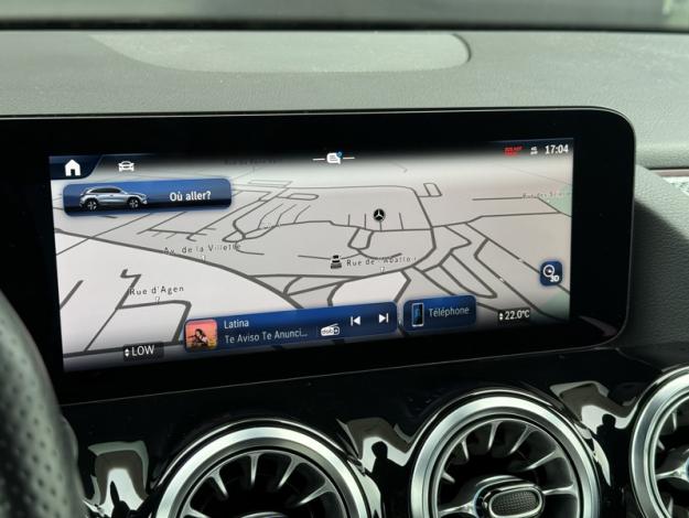 MERCEDES-BENZ GLA 200 d AMG Line  GLA 200 d AMG Line