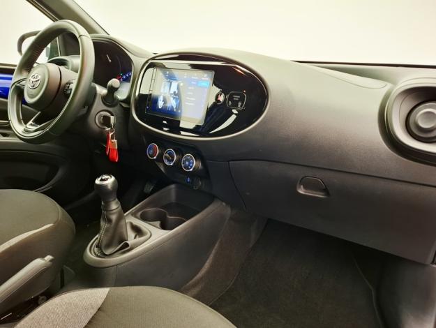 TOYOTA Aygo X 1.0 VVT-I 72 DYNAMIC  