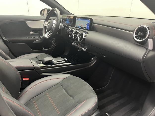 MERCEDES-BENZ CLA Coupé CLA 200 Coupé AMG Line  