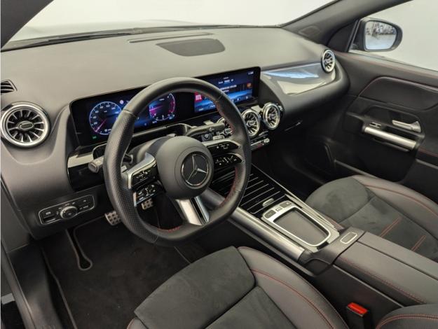 MERCEDES-BENZ GLA 200 d AMG Line  