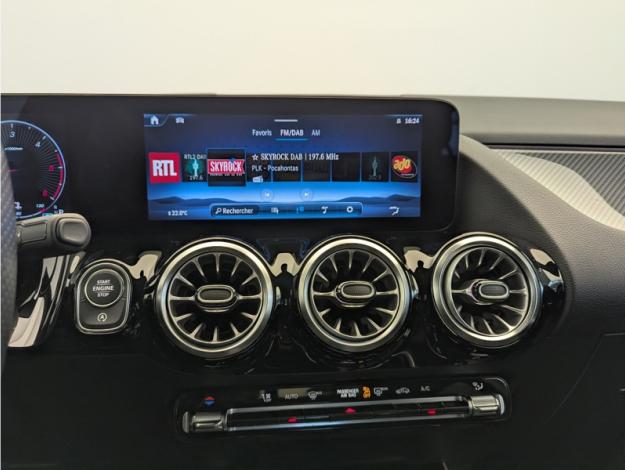 MERCEDES-BENZ GLA 200 d AMG Line  