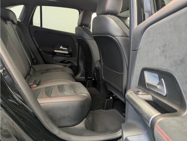 MERCEDES-BENZ GLA 200 d AMG Line  