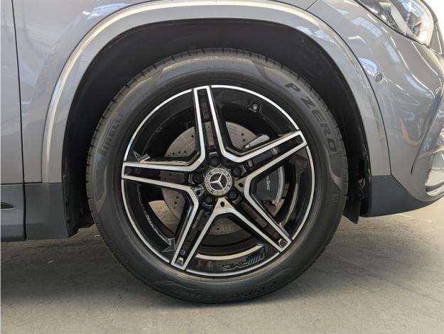 MERCEDES-BENZ GLA 200 AMG Line  