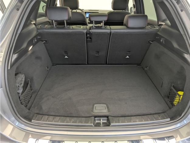 MERCEDES-BENZ GLA 200 AMG Line  