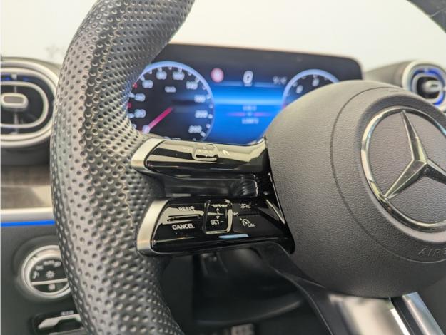 MERCEDES-BENZ Classe C Berline Classe C 220 d 4MATIC Berline AMG Line  Classe C 220 d 4MATIC Berline AMG Line
