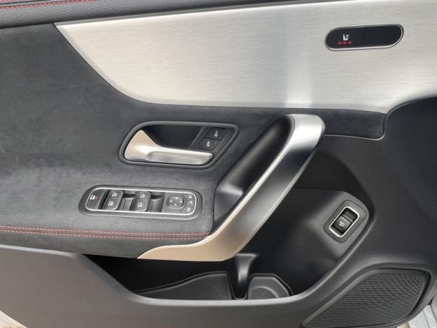 MERCEDES-BENZ CLA Shooting Brake CLA 200 Shooting Brake AMG Line  Classe CLA SB/118 CLA 200 Shooting Brake AMG Line