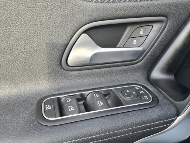 MERCEDES-BENZ Classe A 180 d Berline Business Line  Classe A 180 d Berline Business Line