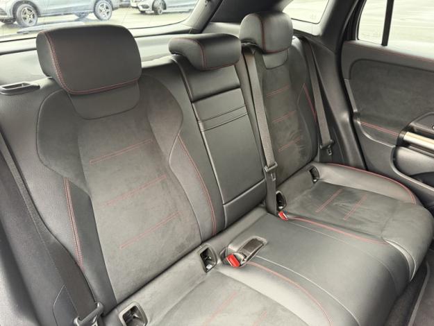 MERCEDES-BENZ EQA 250+ AMG Line  